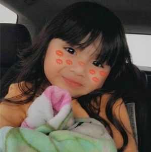 Meet your Posher, Kendra